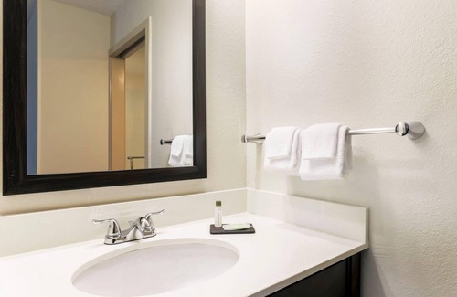 Bedford Park Hotel | Sleep Inn Midway Airport Bedford Park