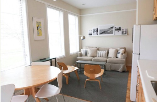 South Haven Cottage | Sleepy Hollow Beach Resort introduces Cottage 3B