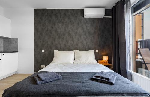 Bratislava Apartment | Slnecnice studio with parking 24 hour check in