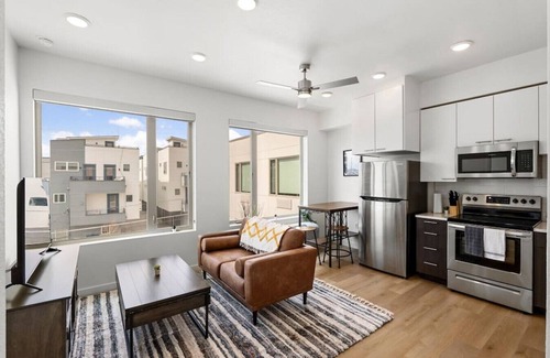 West Colfax Apartment | Sloan's Lake Sweet Spot - Cozy & Convenient