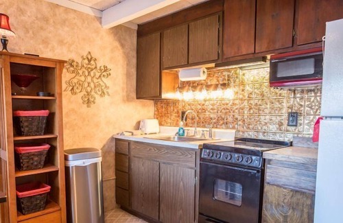 Glenwood Springs Condo | Slope side convenience and relaxation at its best! The Jacuzzi tub and memorable view is icing on the cake.