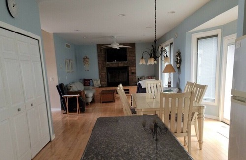 Caseville House | Smack dab in the middle with a small community private beach!