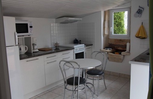 Thaims Cottage | Small Charentaise house with garden. Calm and relaxation guaranteed