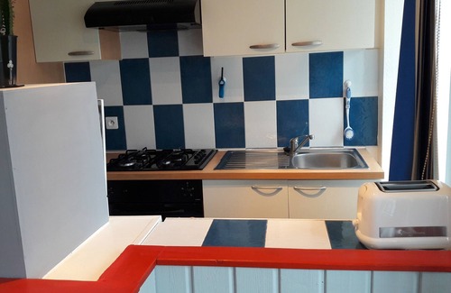 Treffiagat House | Small nest on the seafront between the port and beach