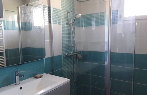 Avoine Bed & Breakfast | Small suite completely new. Independent entrance with private corridor