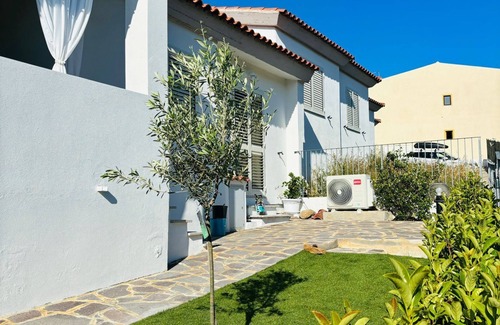 Tanaunella Apartment | Small villa located in Tanaunella, a village of Budoni embraced by the sea