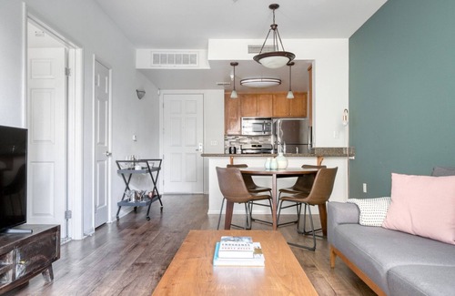 Los Angeles Apartment | Smart Playa Del Rey 1BR w/Gym, W/D, nr. Venice Beach, by Blueground