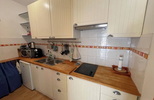 Alpes-Maritimes Apartment | smichel sea and chuerch view