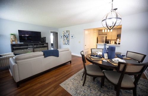 Lindridge-Martin Manor Condo | Smooth 2/2 Condo in Buckhead, centrally located!