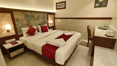 Prabhadevi Hotel | Smooth Hospitality