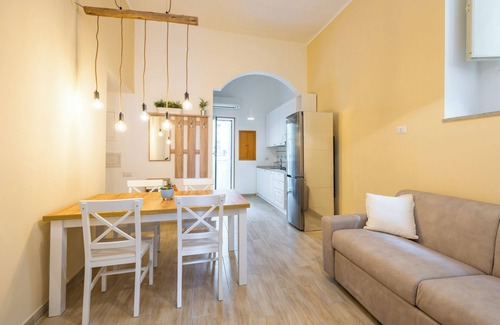 Vittorio Emanuele Apartment | Smooth Vibes at Chiaia by NapoliApartments