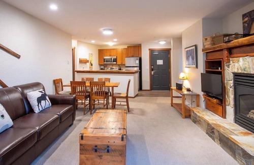 East Kootenay Condo | Snow Creek Lodge by Fernie Lodging Co