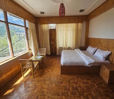 Burwa Hotel | Snow Range Retreat