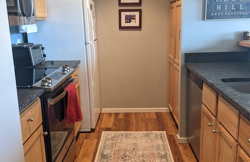 Warren Condo | Snowcreek Condo - SKI ON/SKI OFF Sugarbush Ski Resort