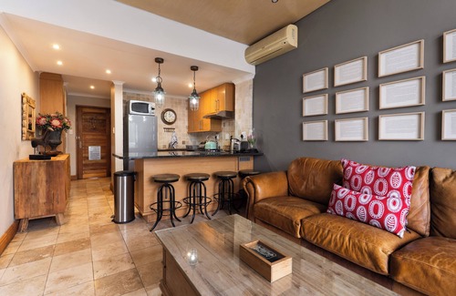 Stellenbosch Central Apartment | Soak in the Stellenbosch vibe from your own apartment with private balcony