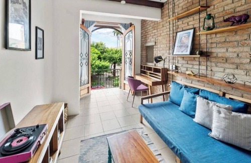 Granada Apartment | Socialtel Granada Family Room