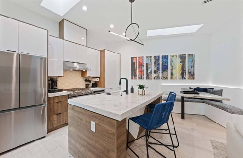 Galindo House | SoCo Casita-Walk to South Congress+Near SXSW & ACL