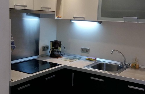 rayon Triaditsa Apartment | Sofia South Park apartment- massive, clean, modern!