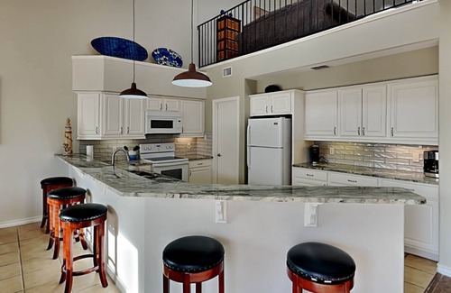 Sand Point House | Sol Searcher | Pet Friendly, Walk to Beach!