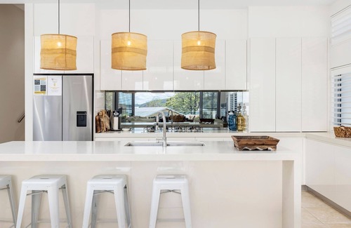 Soldiers Point House | Soldiers Point Style and Sophistication - Luxury Home close to Bannisters
