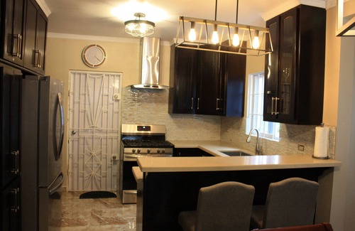 Priory House | Soleil Palm View Villa