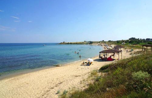 Lefkippos House | Solon and Teo Summer House in Avdira beach
