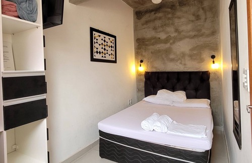 Jardim Flamboyant House | Soluar 2 bedroom house 500 m from Praia do Forte.