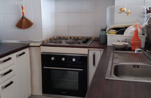 Pratumnak Hill Apartment | sombat condo seaview 1 bedroom