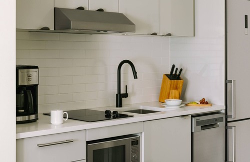 West End Apartment | Sonder at Revival | King Room+ w/Terrace Courtyard View