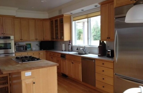 Sonoma House | Sonoma Vineyard Paradise Sleeps 8-10