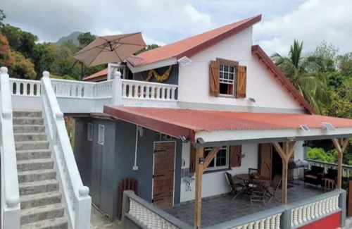 Portsmouth House | Soothing bungalow with AC in Portsmouth