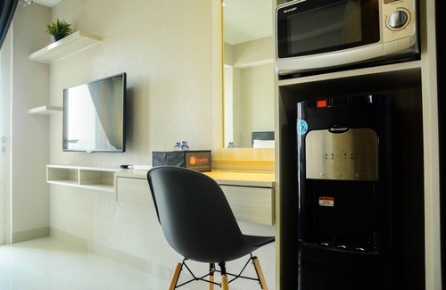 Cikarang Apartment | Sophisticated Studio at The Oasis Apartment