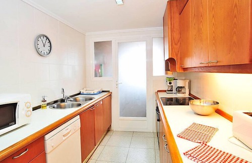 Platja de l'Arenal Apartment | Sorolla by Interhome