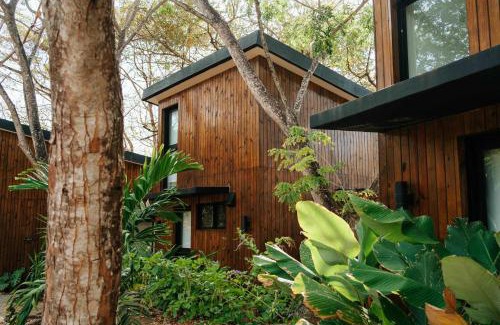 Las Escobas del Venado Apartment | Soul - Oceanfront Jungle Loft