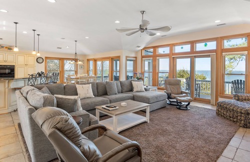 Corolla Light House | Sound Sational OBX: Awesome Views, Pool, Elevator