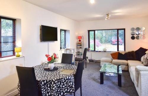 Standish House | South Lodge Cottage