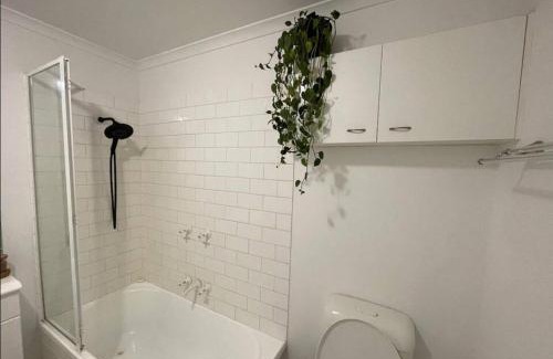 South Melbourne Apartment | South Melbourne Central 1BR - 106