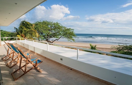 Playa Colorado House | Southern Dream Luxury beach-front villa
