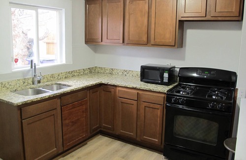 Elyria Swansea House | Southwestern Charmer