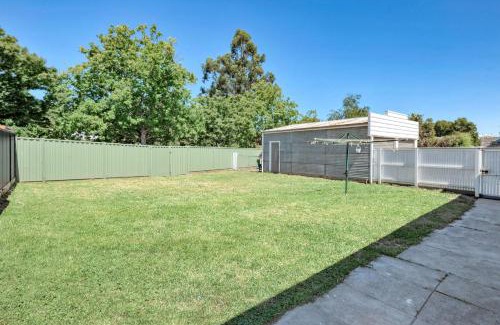 Golden Point Hotel | Sovereign Park Motor Inn