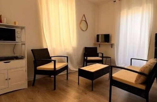 Neuilly-en-Thelle Apartment | Spa Homelove whole house private jacuzzi 6 places