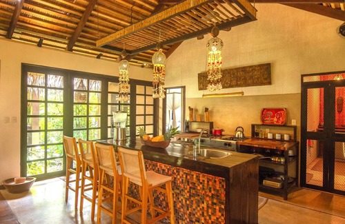 Puerto Viejo de Talamanca Villa | Spacious 5-bedroom villa with 2 pools in Playa Negra Puerto Viejo