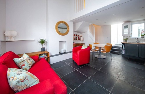 Portobello House | Spacious 1 BDR Cottage Portobello Dublin