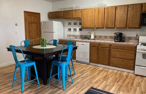 Ketchikan Apartment | Spacious 1 Bedroom Apartment