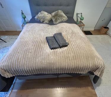 Ullanlinna Apartment | Spacious 110m2 family home