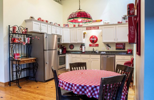 Lexington Apartment | Spacious 2,200 sq/ft Suite in Center of Lexington! Lake View, Balconies & More!