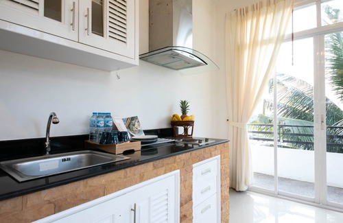 Kata Apartment | Spacious 2 Bedroom Apartment with Kitchen in Kata with Pool & Mountain View