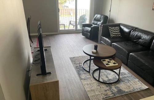 Camrose Apartment | Spacious 2-bedroom apartment