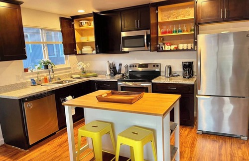 West Queen Anne House | Spacious 2 Bedroom Home in Queen Anne