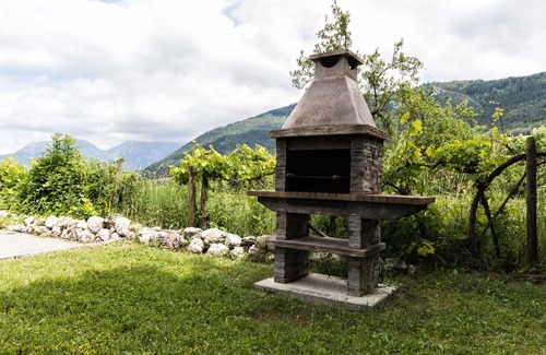 Lalley Apartment | spacious 2 bedrooms gite "Ferrand" with Jacuzzi-Sauna in Trieves Vercors